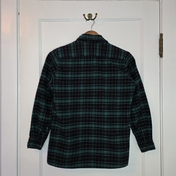 The Vermont Flannel Co. Women's Classic Flannel Shirt – Size XS – Green / Black - Picture 4 of 6